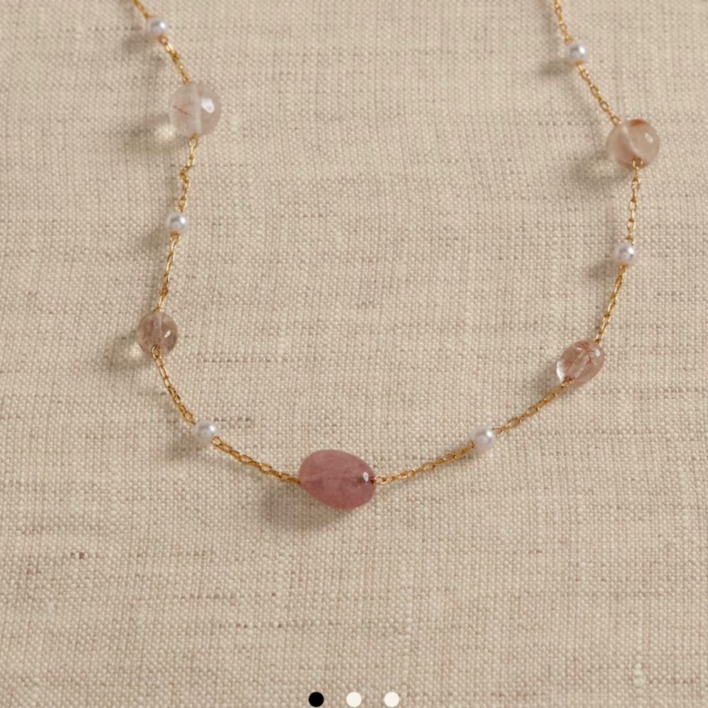 NWT Elegant Gold and Pink Beaded Necklace - Banana Republuc
